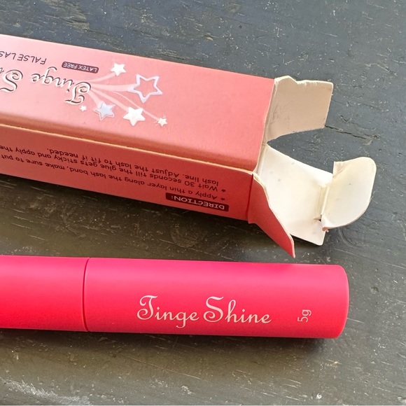 Mini me velour lashes and Tinge shine false lash glue! New! Never used! - Picture 6 of 11